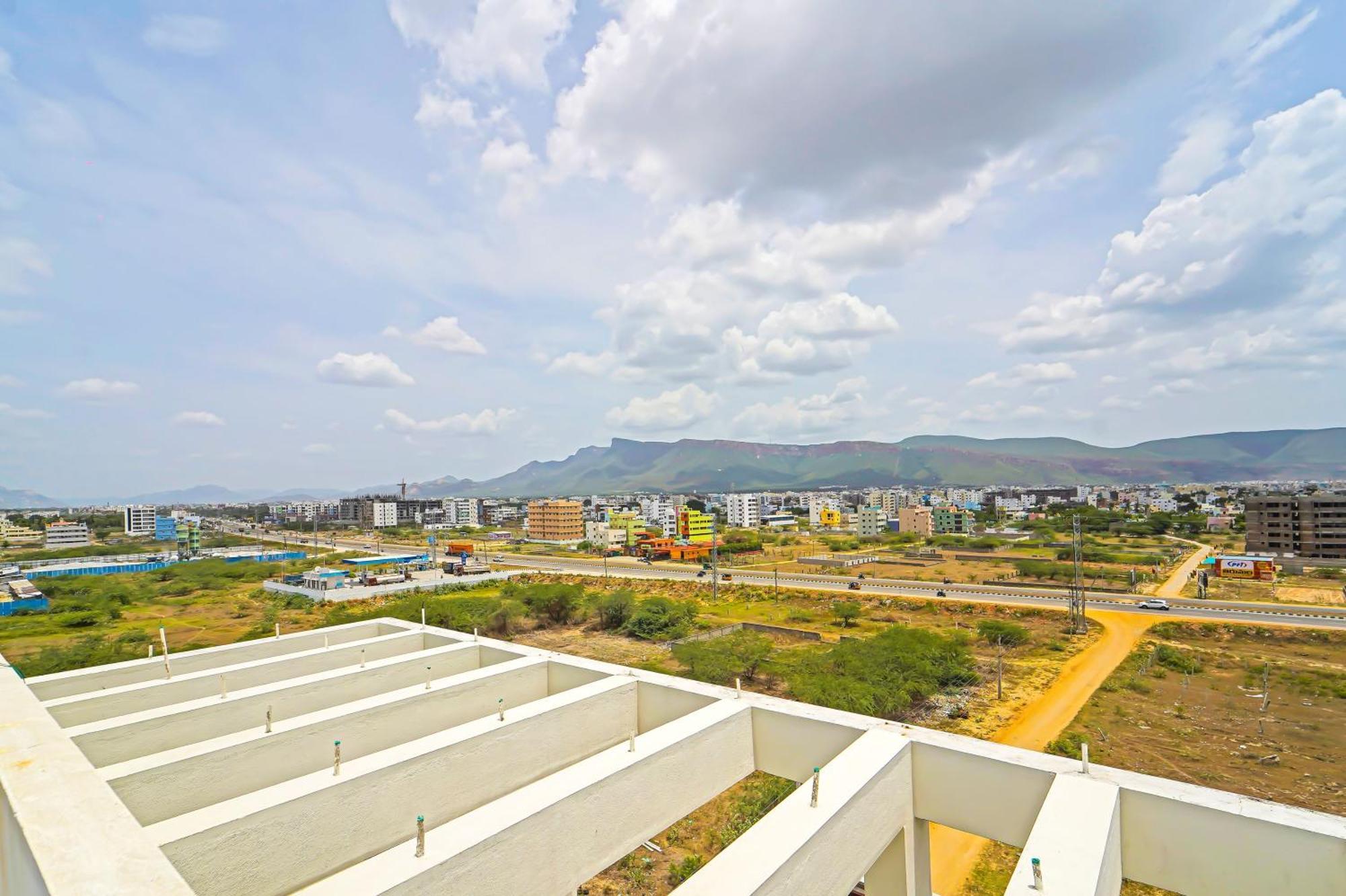 Hotel O Jayam Residency Tirupati Buitenkant foto